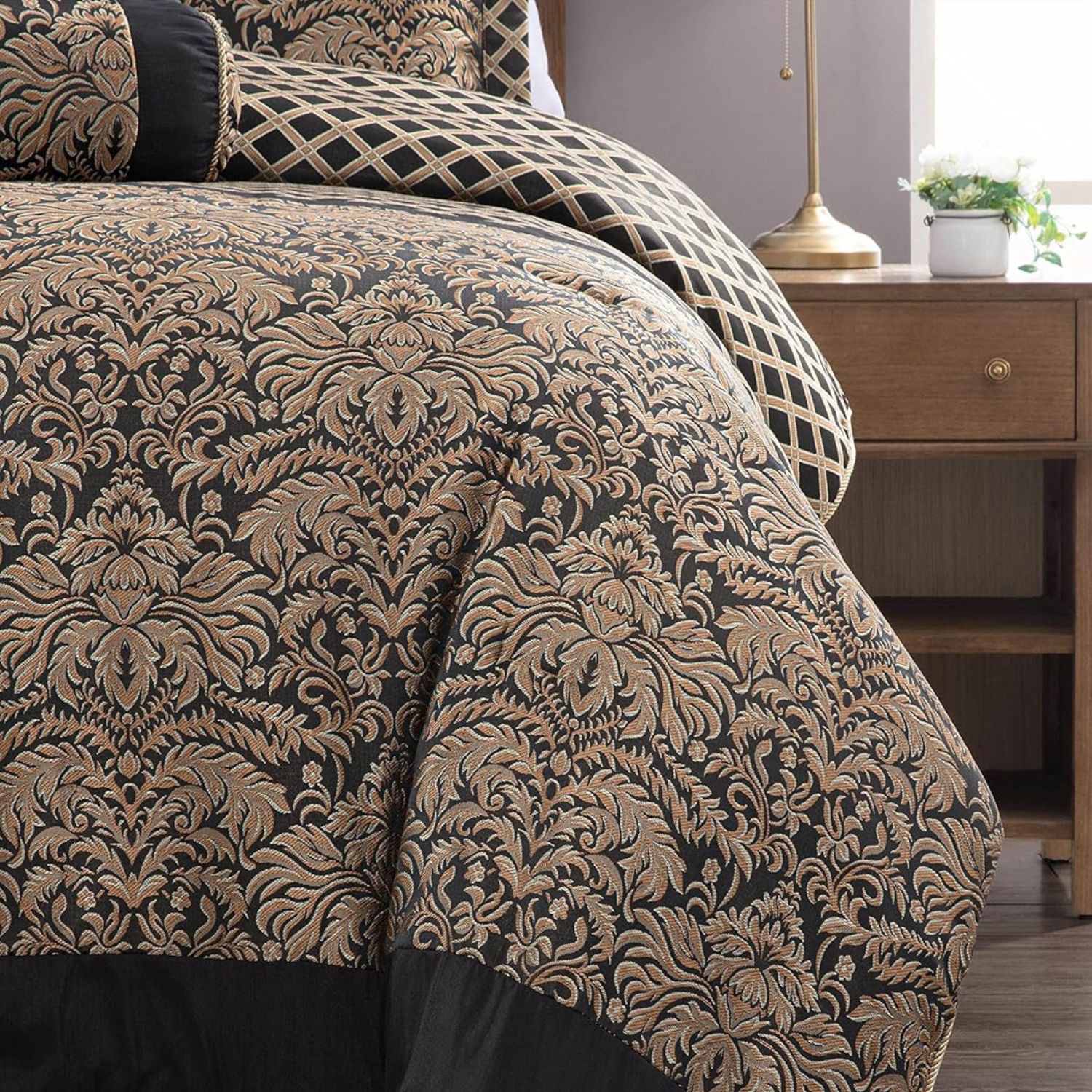 Imperial Damask 7-Piece Quilt Cover Set: image 8